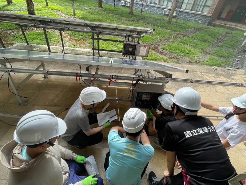 參與學員實地了解太陽光電設置等維運技術_0_be8bb.jpg