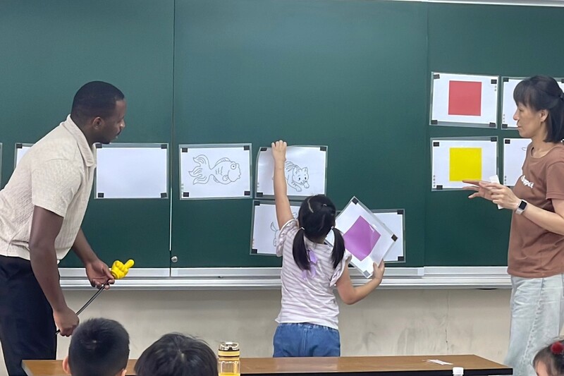 小一新生體驗外師課程與雙語教學_0_e5a46.jpg