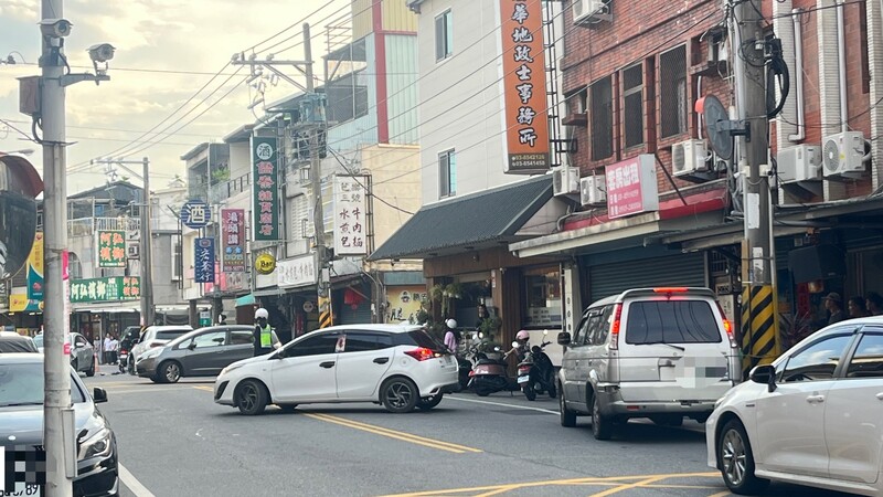 自強路車禍02_684e5.jpeg