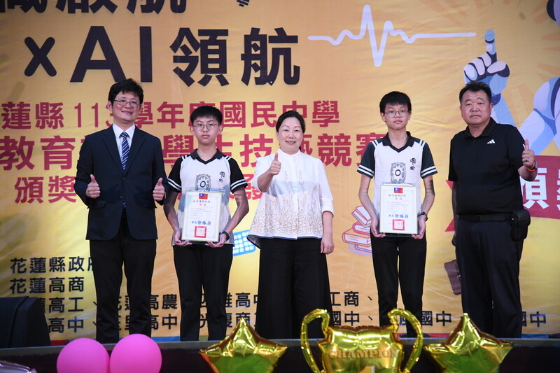 830108_0_cd19f.jpg